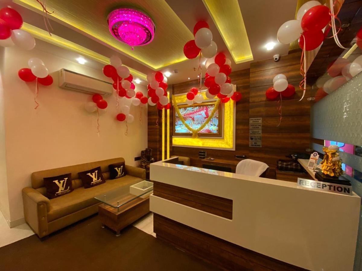 אמריצר Hotel Blossom Inn מראה חיצוני תמונה